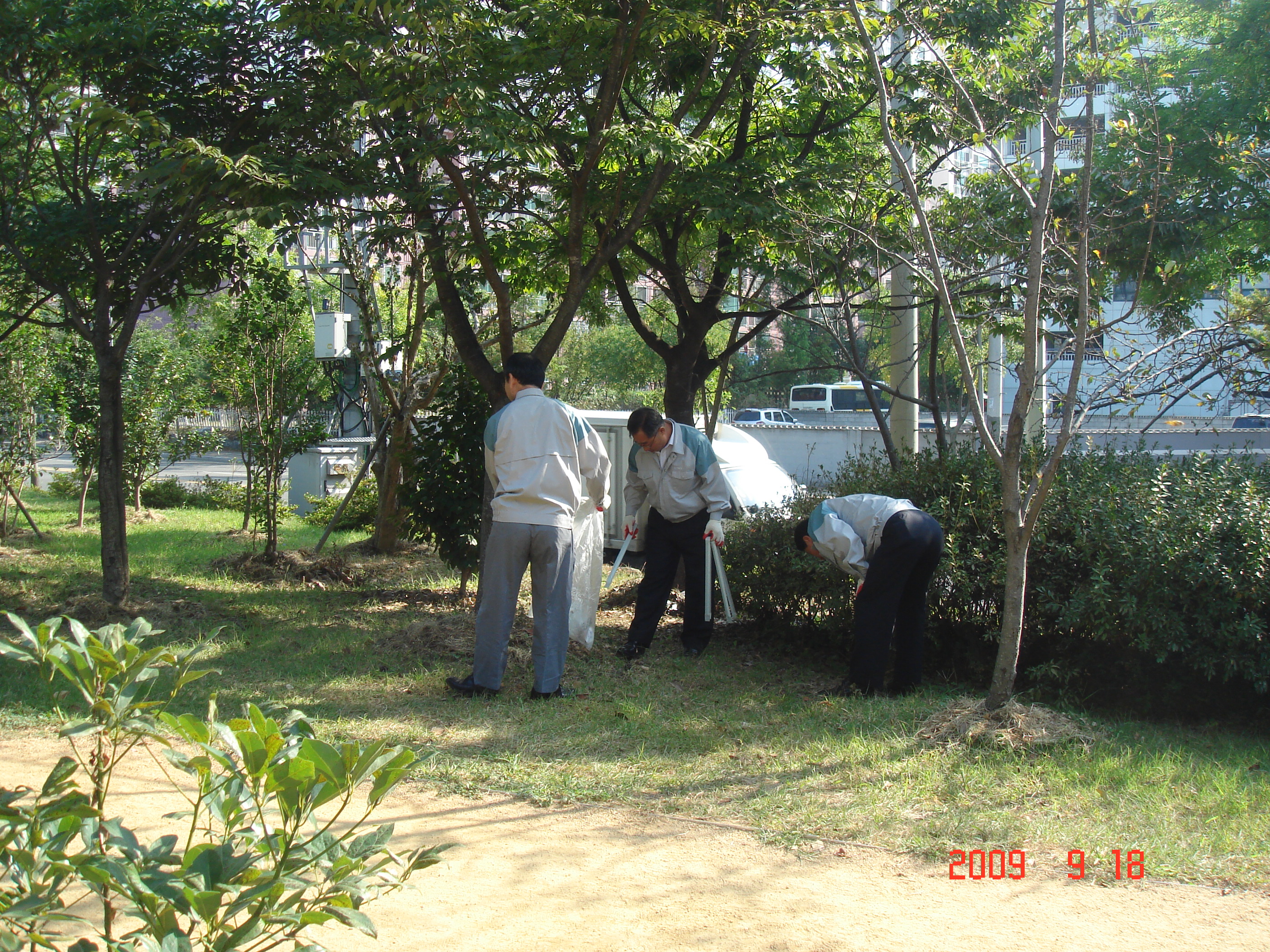 낙동강변 환경정화활동 실시